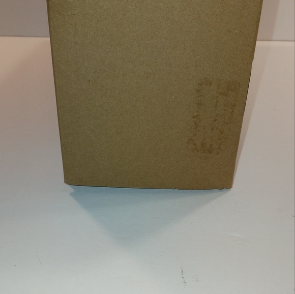 New in the box Rae Dunn Piglet Creamer and Sugar Set - Picture 7 of 10